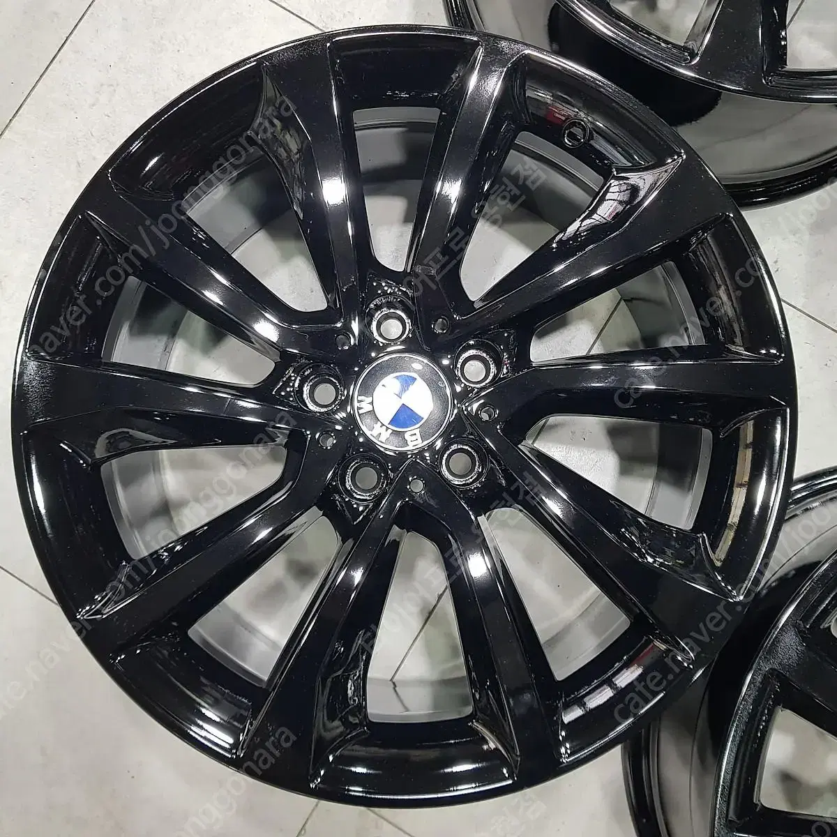 19인치 BMW X6 순정 중고 유광 블랙휠 한대분 팝니다