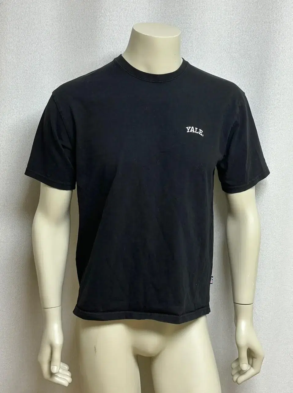 Yale Round Short Sleeve T-Shirt (L) (WANWON SHOP)