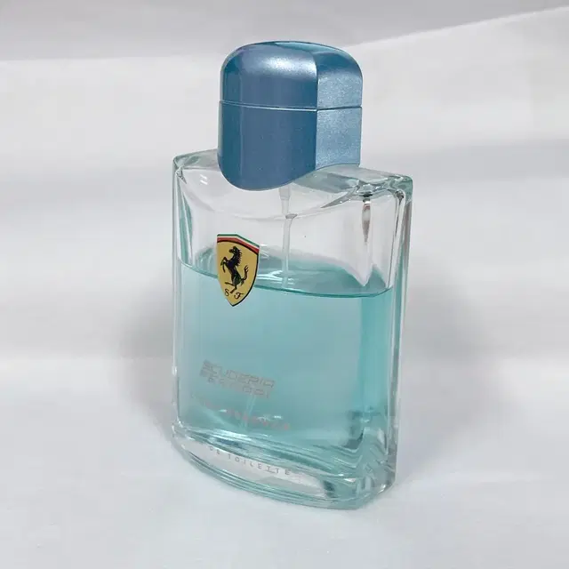 # 페라리 라이트에센스 125ml