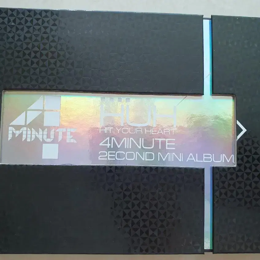 포미닛 4MINUTE 2nd mini album <HUH>싸인앨범입니다