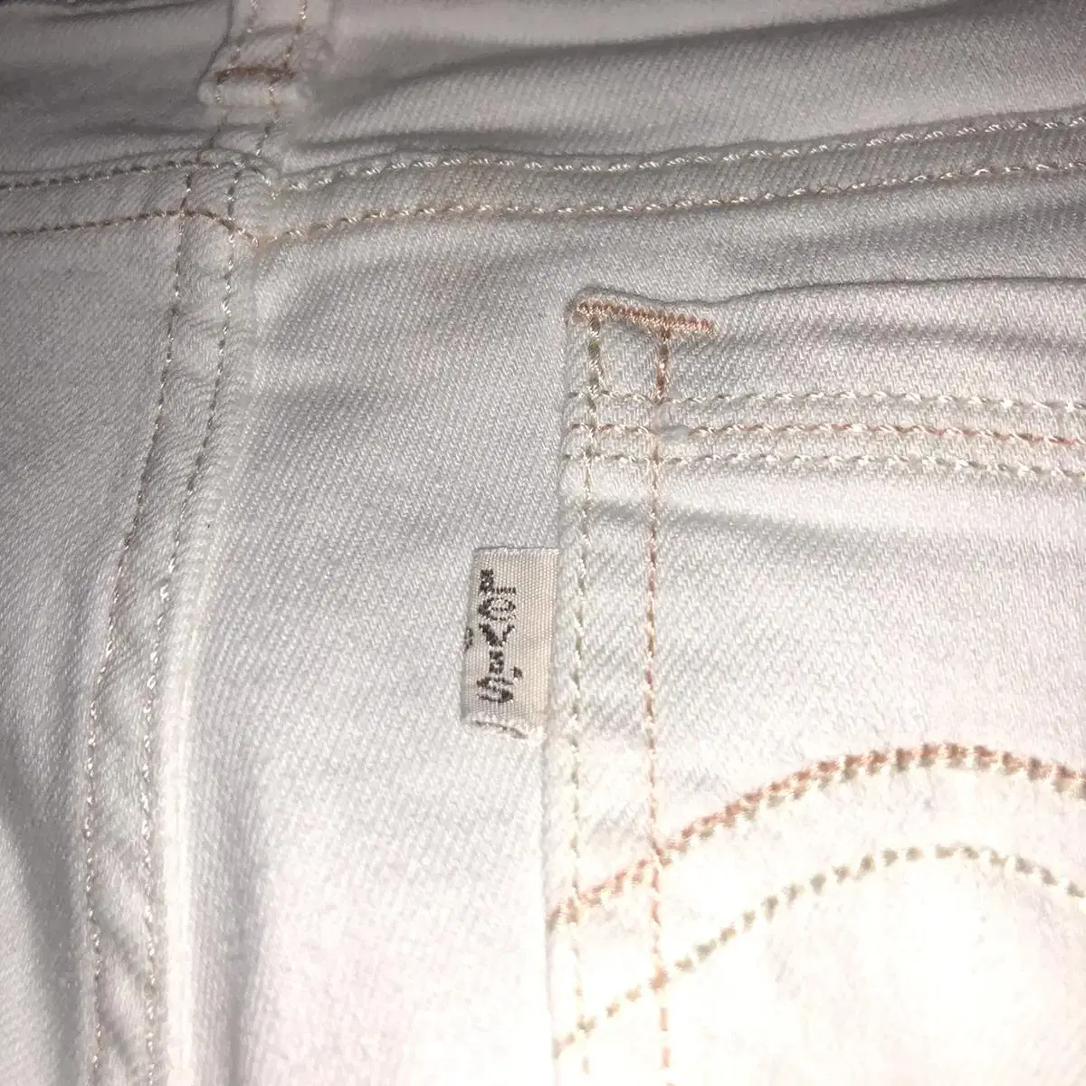 Vintage Levi's white stitch short trou