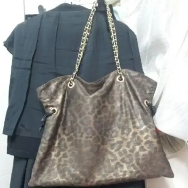 Chanel Style Leopard Chain Bag Shoulder Bag