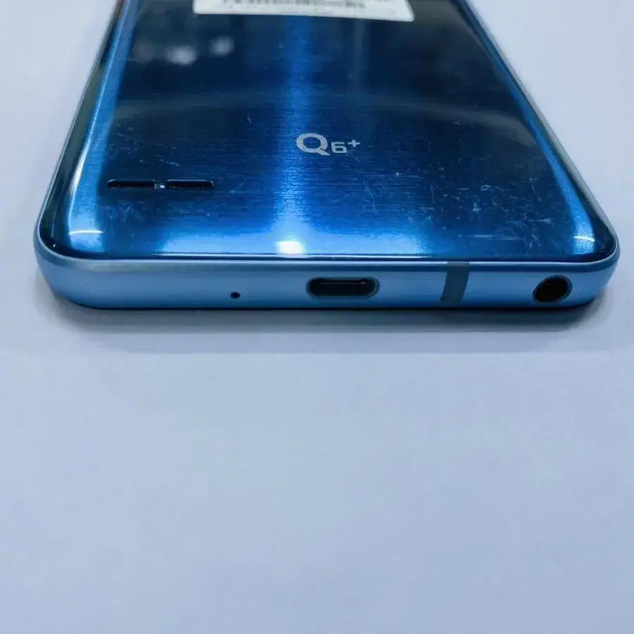 LG Q6+ 깔끔한 A급 공기계 알뜰폰 게임폰 네비 X600