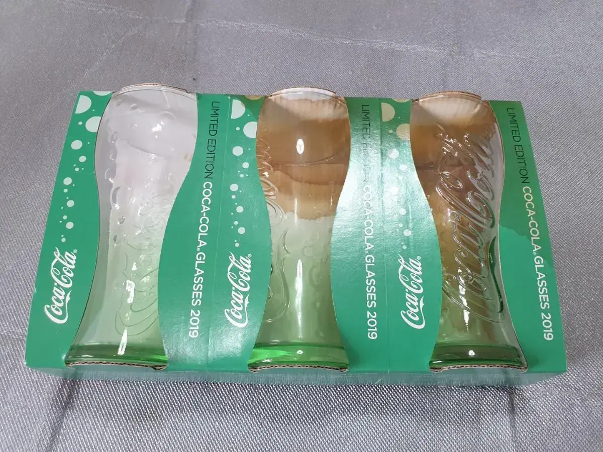 Coca-Cola bloo 3 McDonald's cups