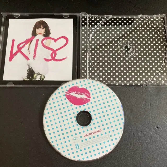 칼리 래 젭슨-Kiss 2012년 한정발매 싸인CD