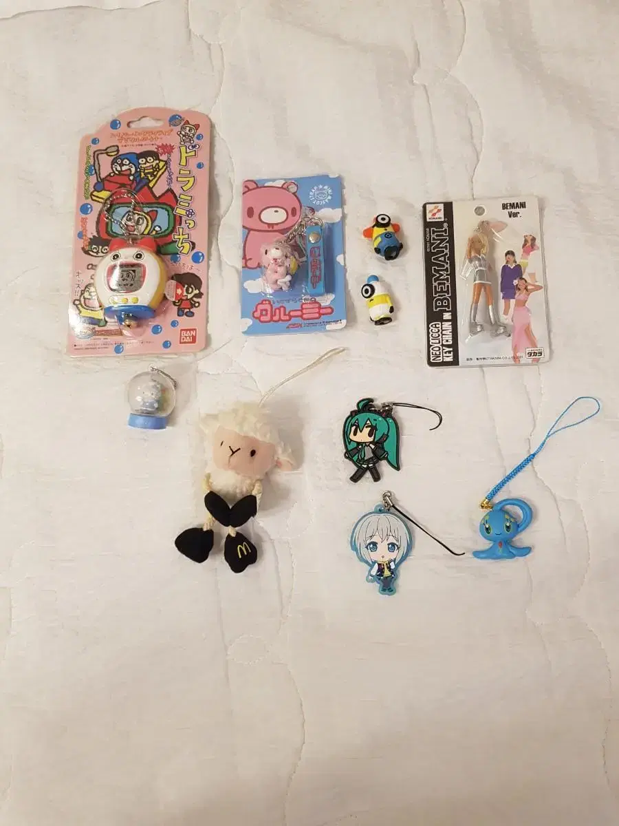 Sell all sorts of kitschy otaku stuff