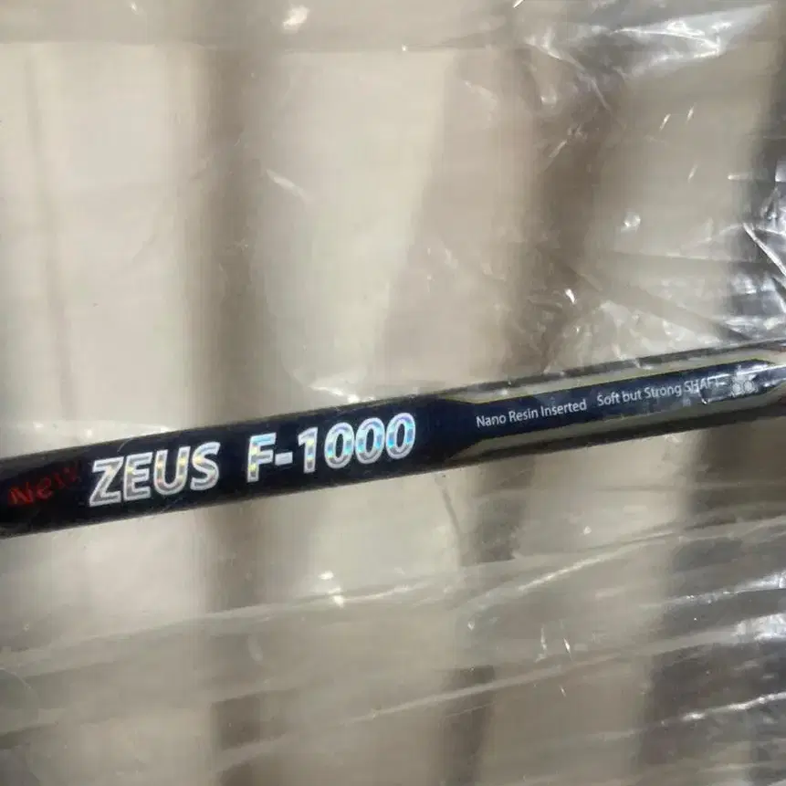 (새 제품) ZEUS-F1000 휠라 배드민턴 라켓(+온라인최저가첨부