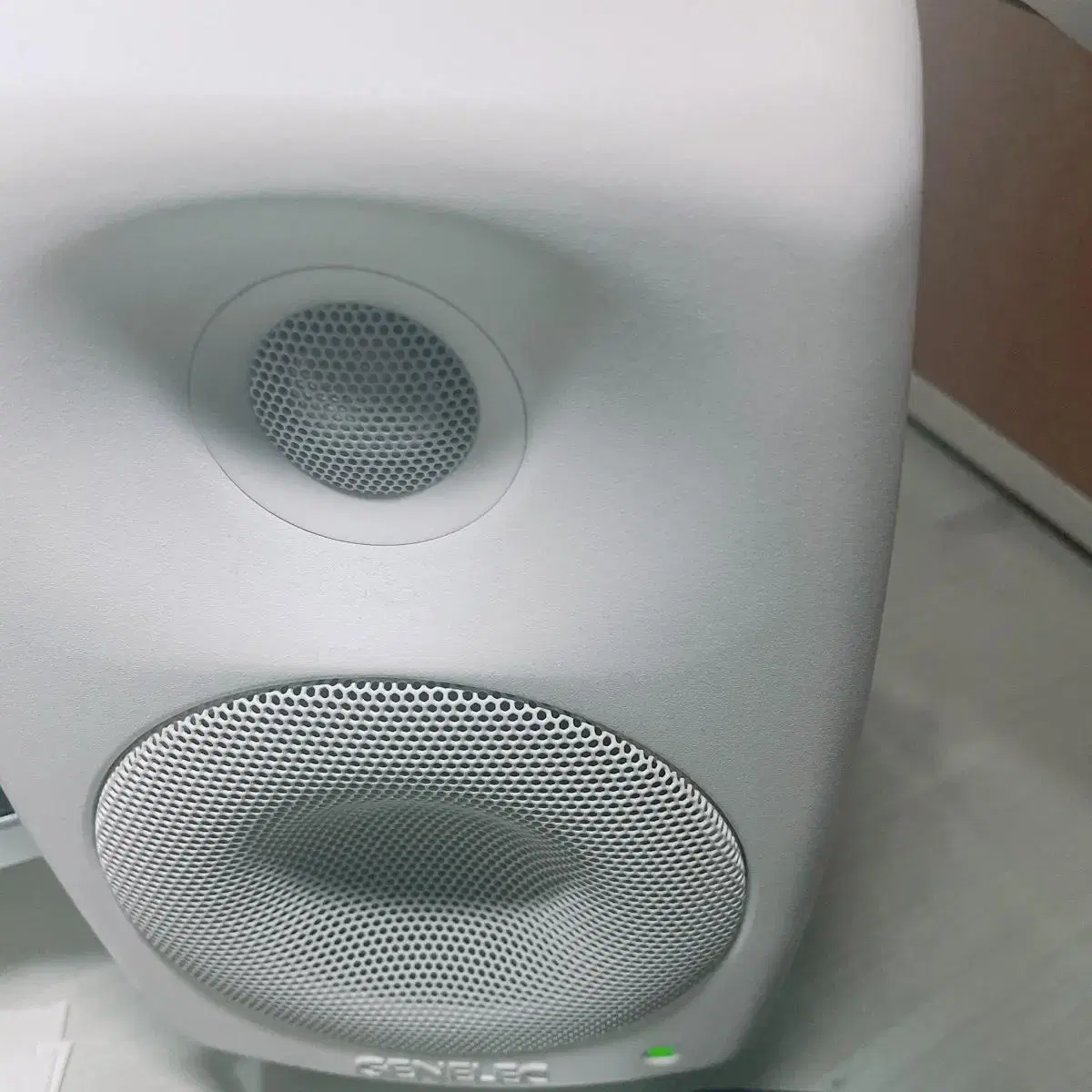 제네렉 8020D GENELEC 화이트 스피커 1조