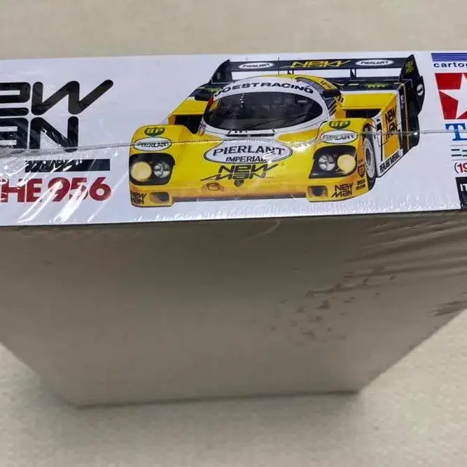 TAMIYA 1/24 NEWMAN PORSCHE 956