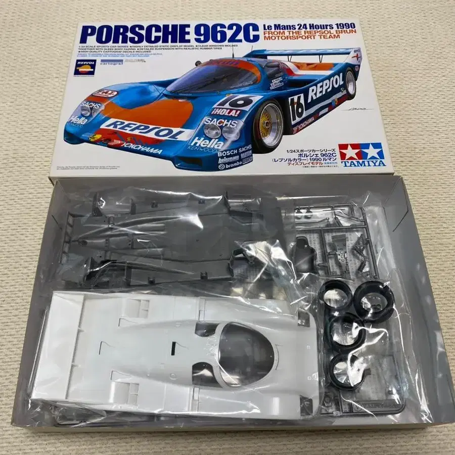 TAMIYA 1/24 1993 REPSOL PORSCHE 962C