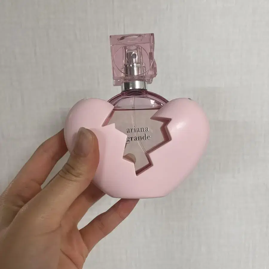 (새것) 향수 아리아나그란데 올리브영 향수 50ml