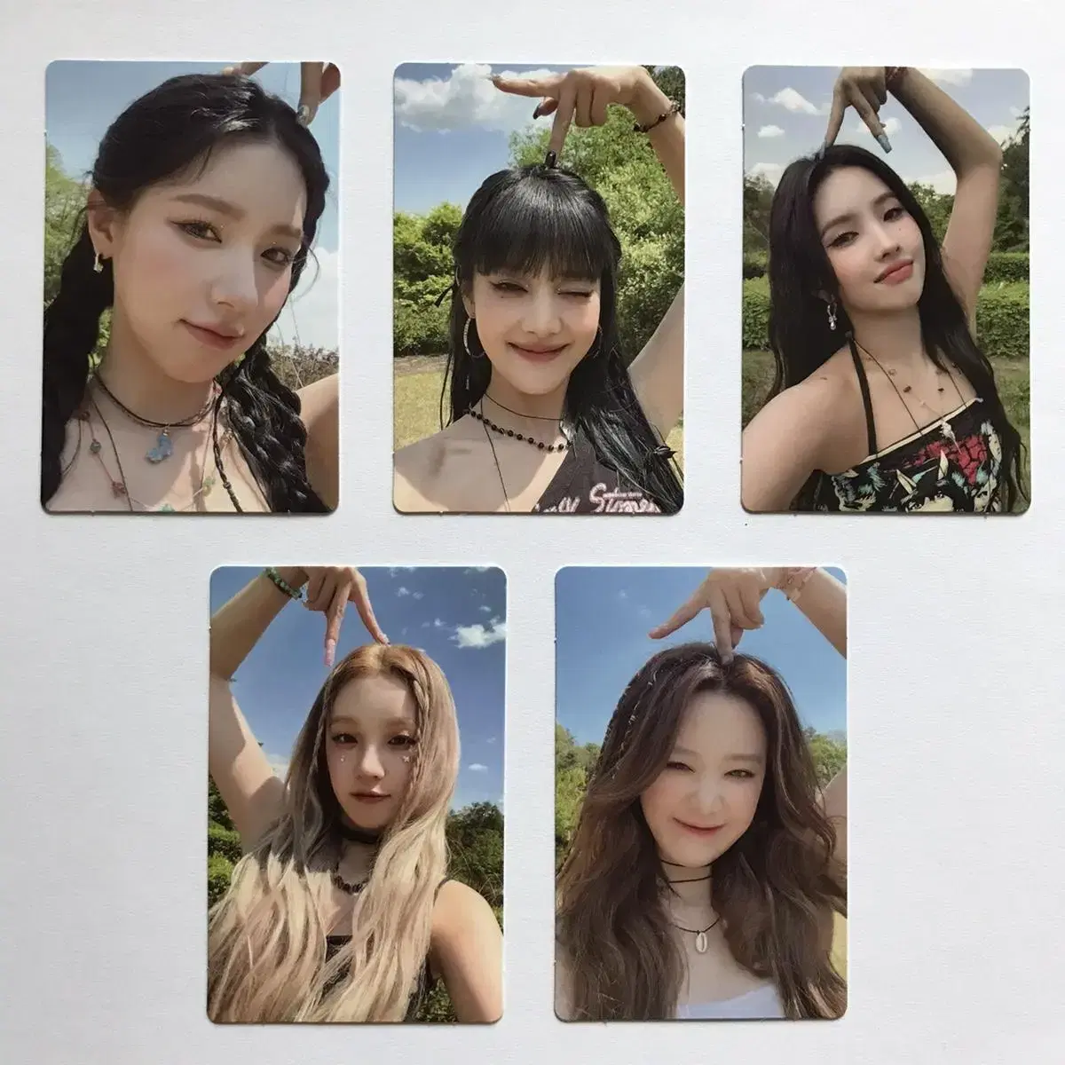 Idle gidle concert sunday photocard photocard miyeon minnie soyeon yuqi shuhua