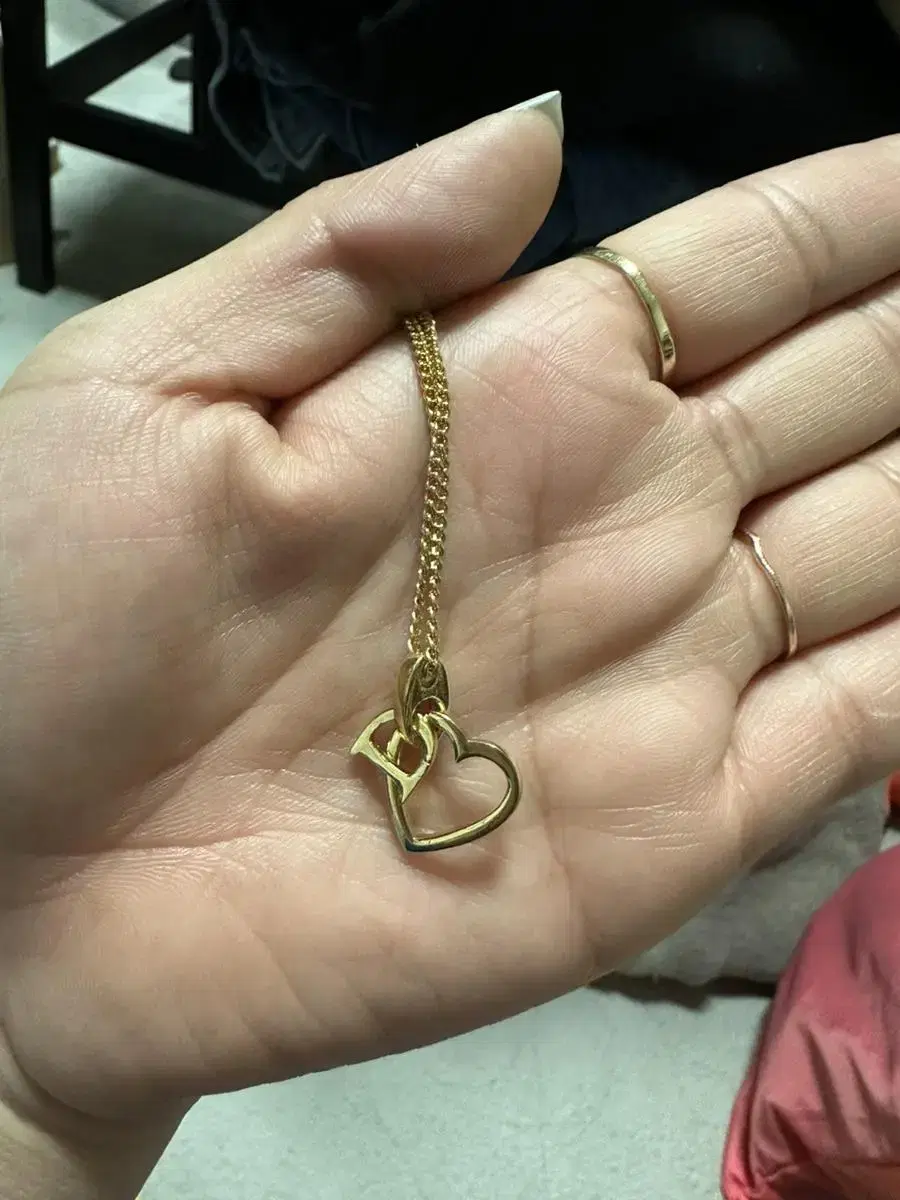 (Negotiable) Dior keum-jang necklace (heart, D)