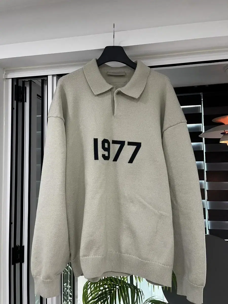 Essential1977 Overknit