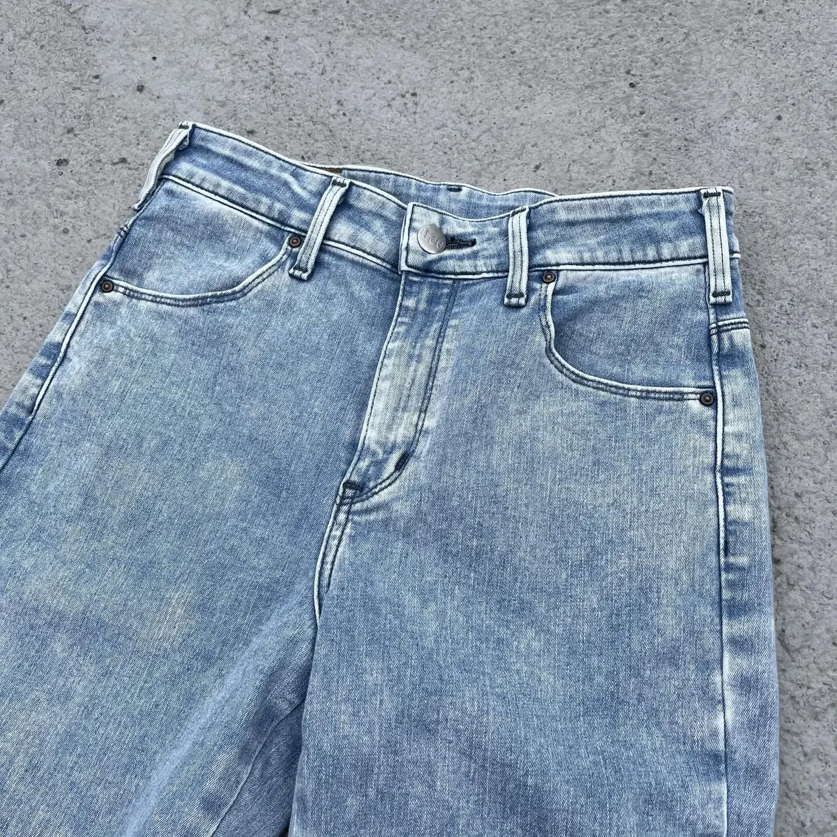 LEE denim shorts ( made in JAPAN )