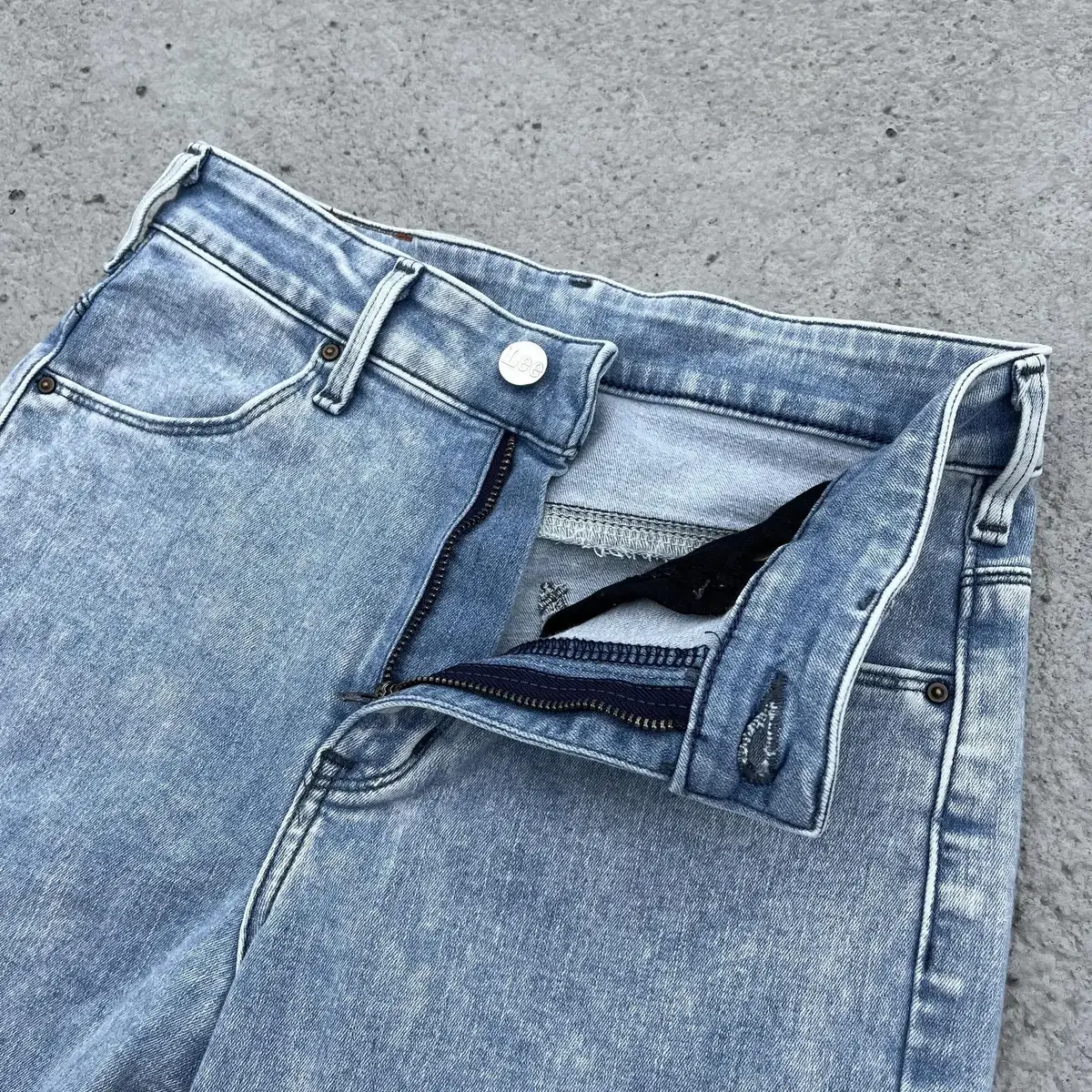 LEE denim shorts ( made in JAPAN )