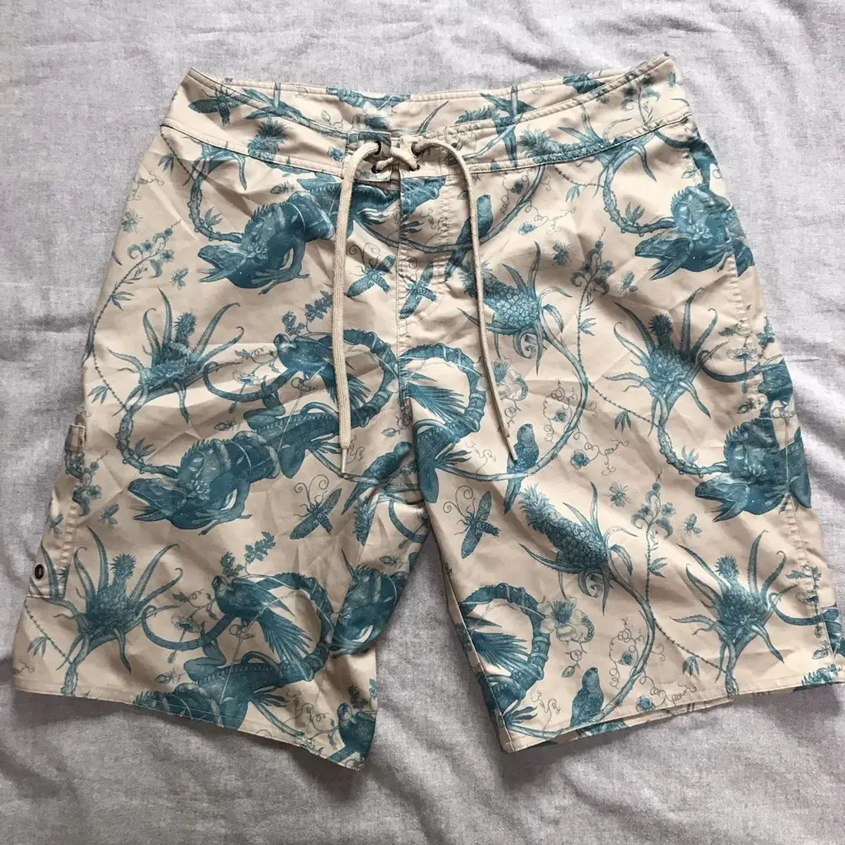 Nike acg short pants