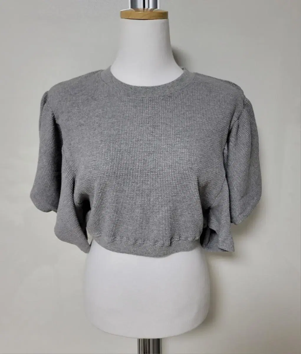 Gray cropped vahn knit - New clothes