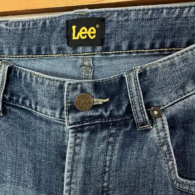 (새상품) 리 Lee 에코 인디고 워싱 슬림 테이퍼드핏 스판진 29