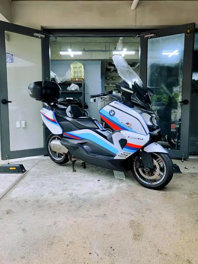 부산 경남 2013년식 풀데칼 bmw c650gt +보증수리