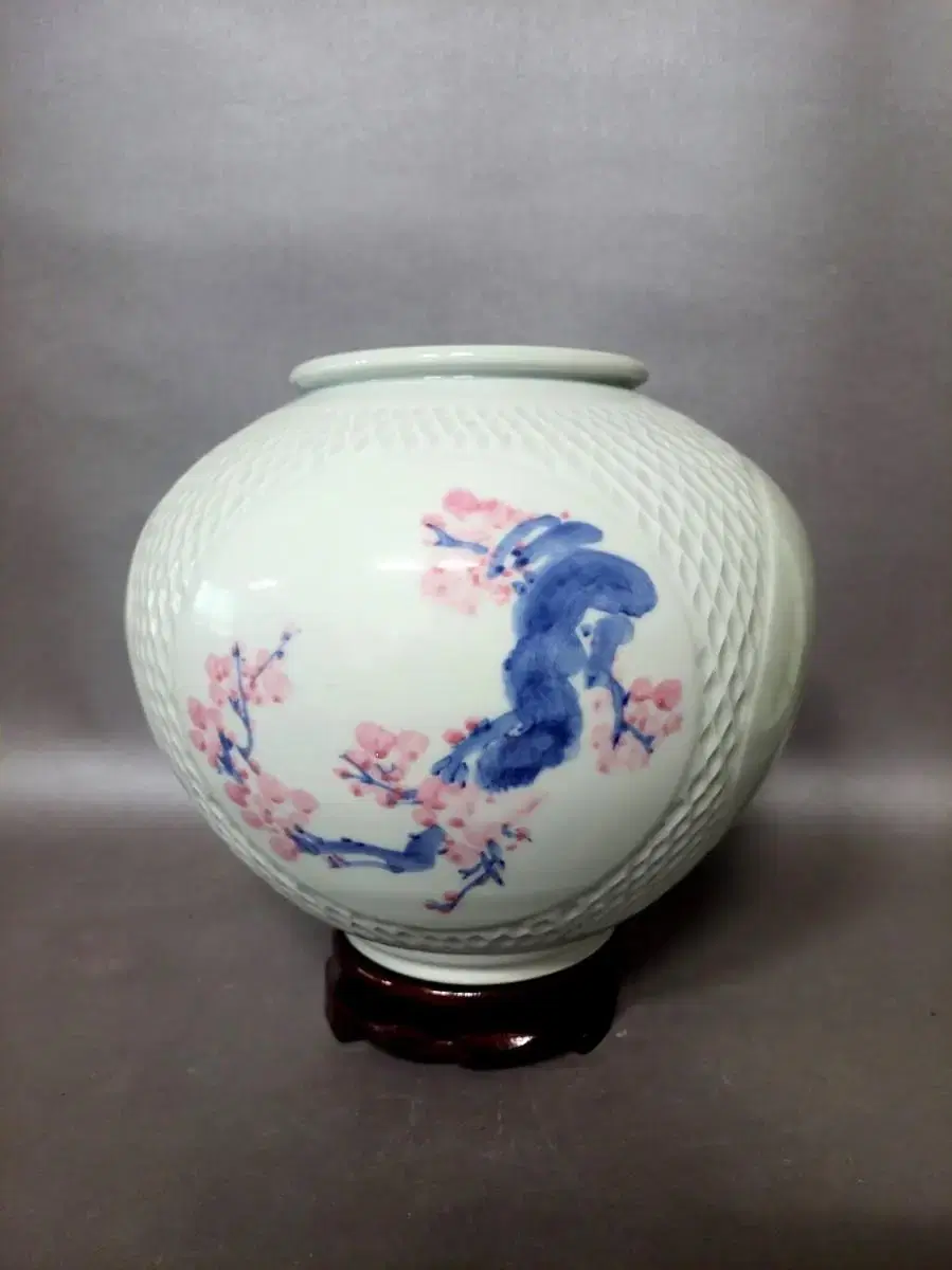 The Four Gracious Plants and the White Porcelain Horse. Seokhwa Lee of Soriam