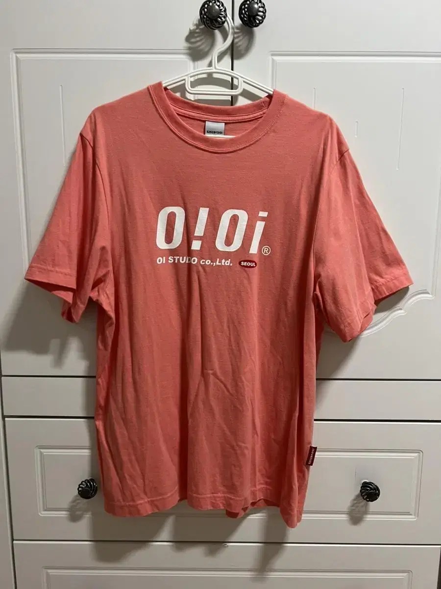 OiOi Vahn Short-Sleeved T-Shirt