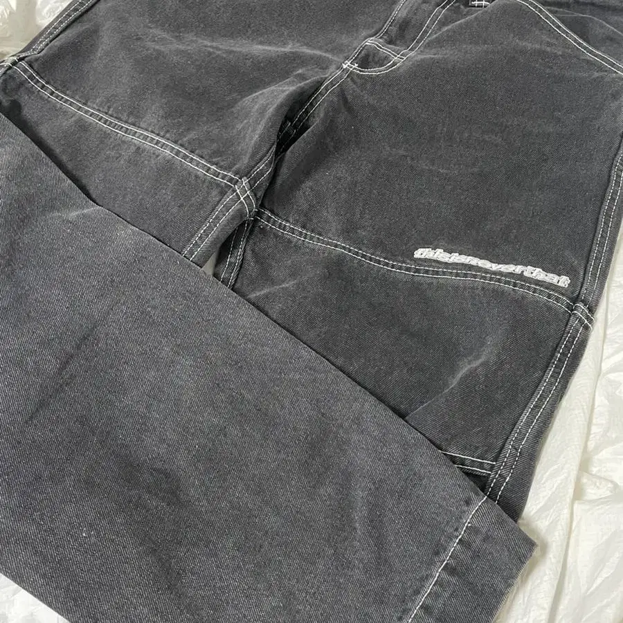 디스이즈네버댓 Paneled Jean (M)