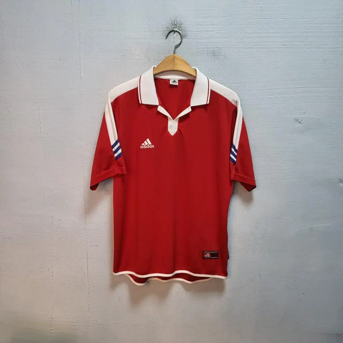 adidas Old School Vintage Climalite Performance Soccer Polo Short Sleeve Tee 100% Cotton