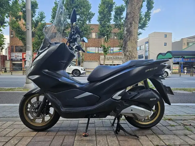 20년식 pcx150 판매합니다