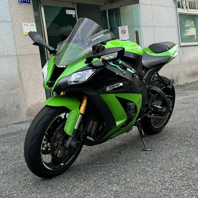 zx10r 14년식 차량 판매합니다 묻따 마지막가격720넘겨요