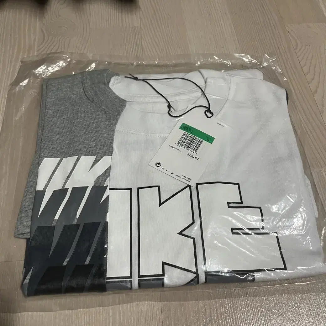 Nike x Sacai Tee Grey/White