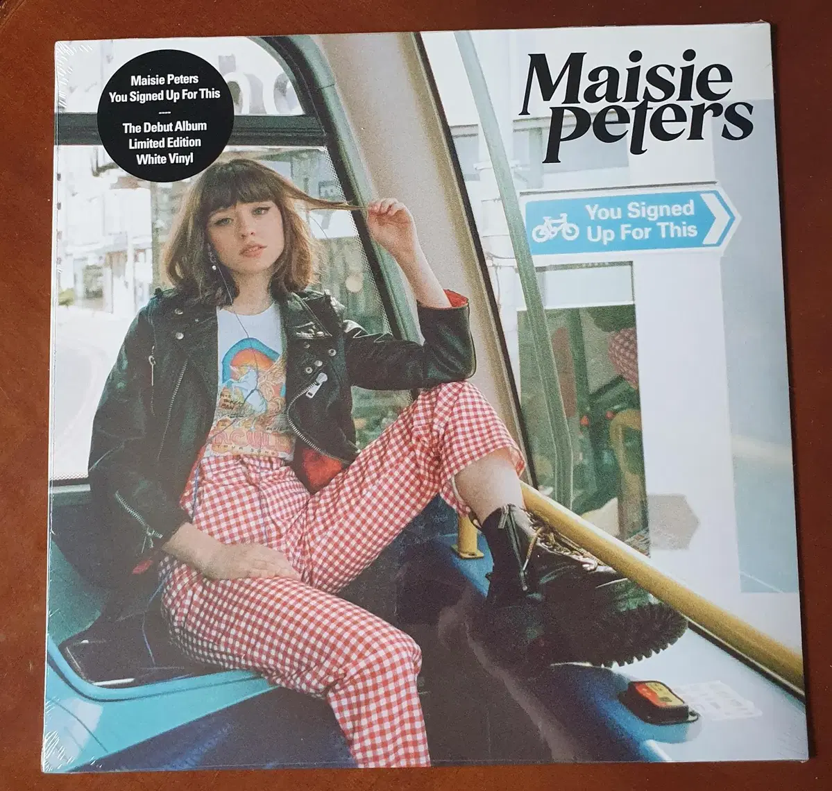 Maisie Peters LP