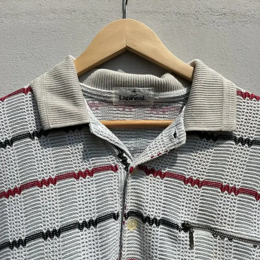 80s vital sign pattern collar neck knit