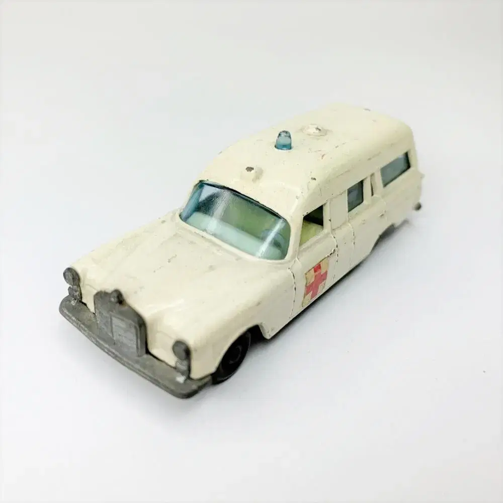 MATCHBOX 매치박스 메르세데스벤츠 BINZ 엠블런스 미니카 A592