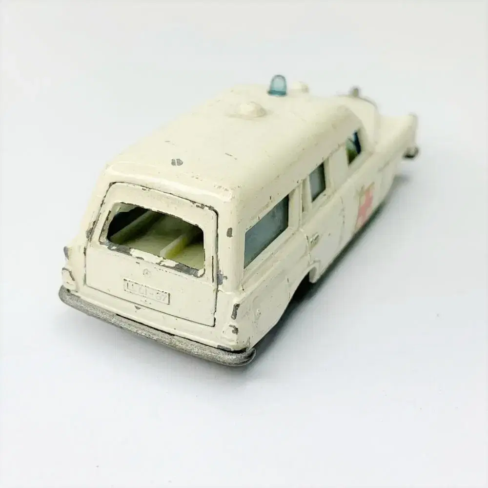 MATCHBOX 매치박스 메르세데스벤츠 BINZ 엠블런스 미니카 A592