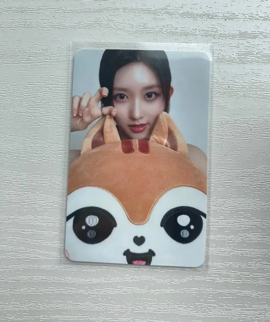 ive minive gaeul photocard fei face cushion