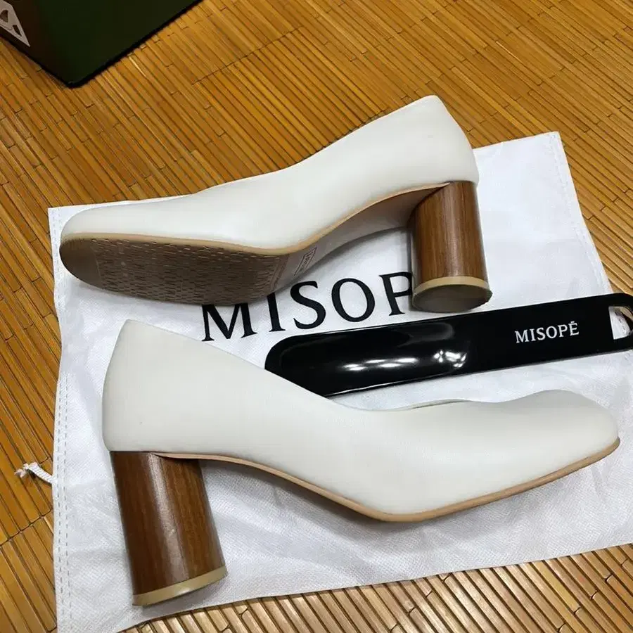 미소페 여성구두 misope 245사이즈