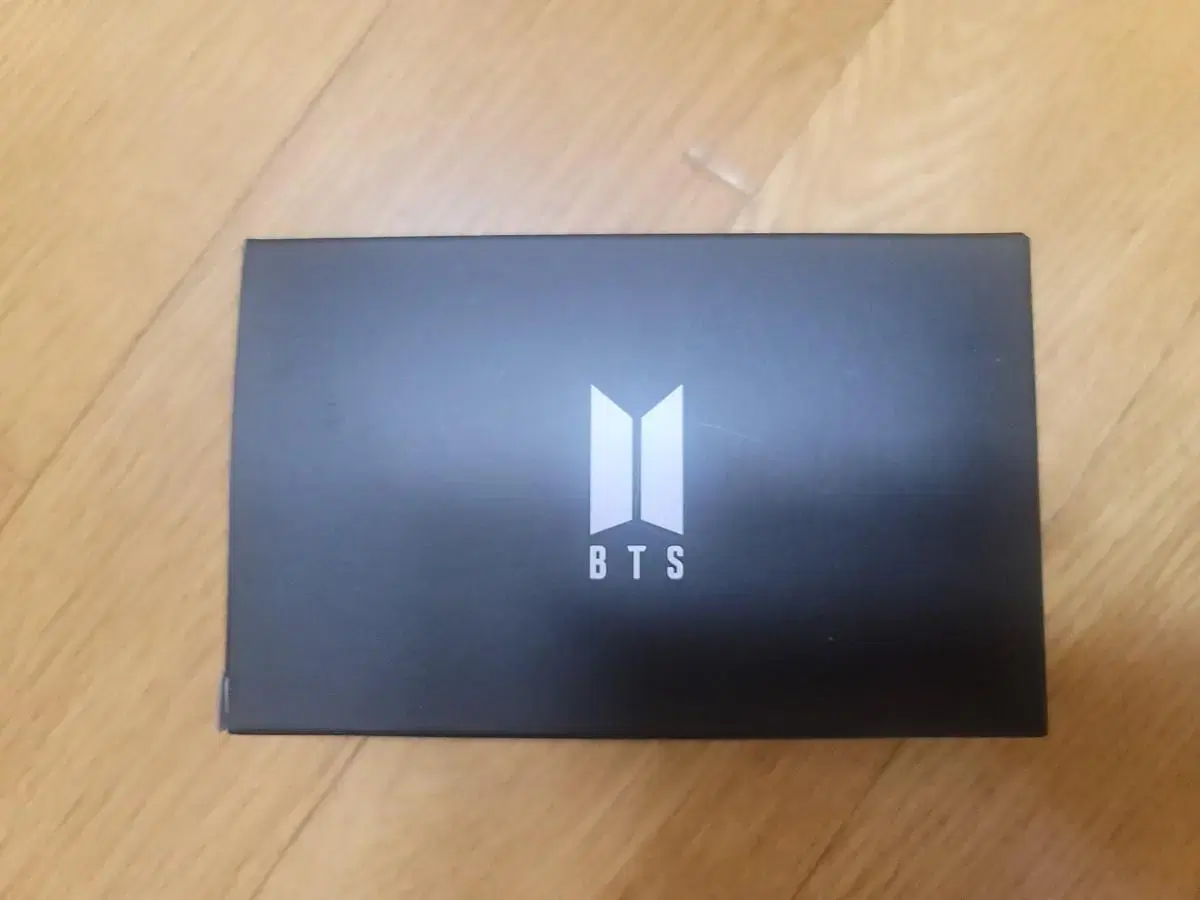 BTS Pop Up Photo Stand