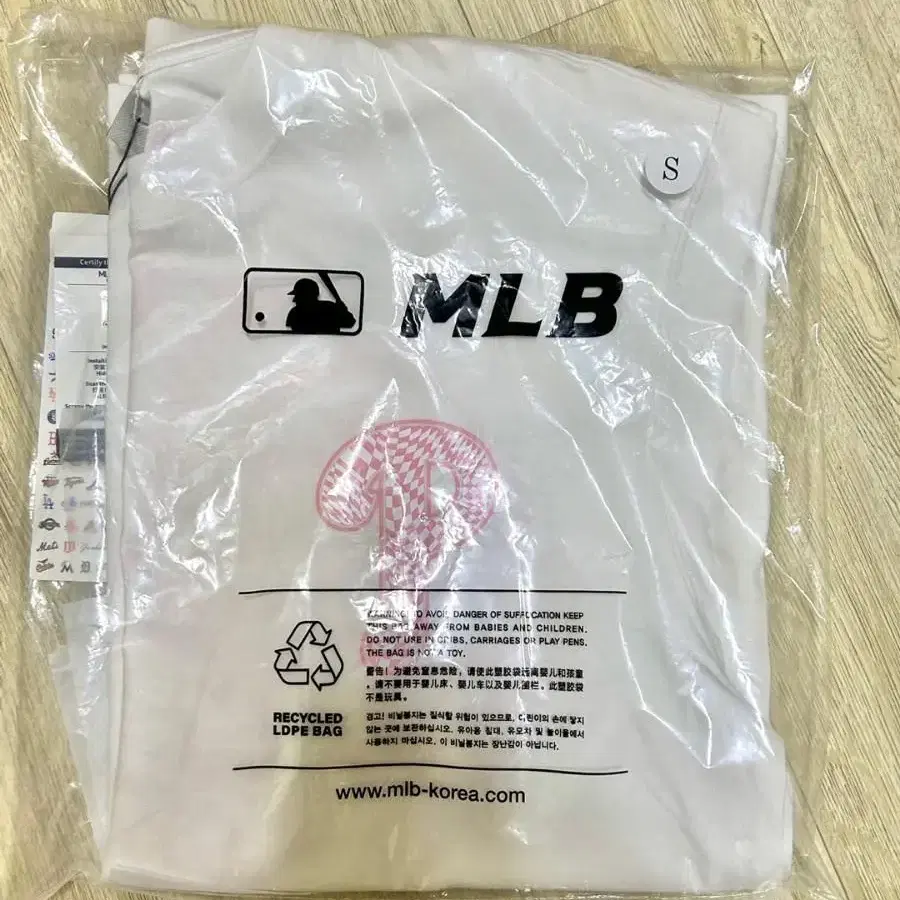 MLB 체커보드 클리핑 로고 오버핏 반팔 티셔츠(핑크)