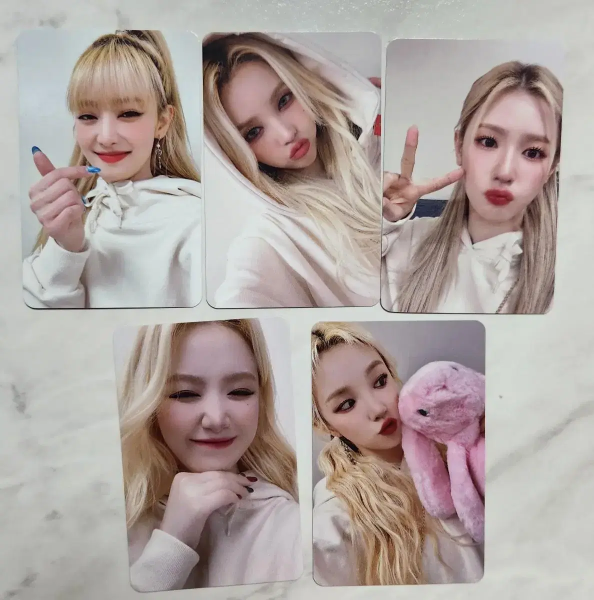 Gidles Anibear NFT Photo Card Set