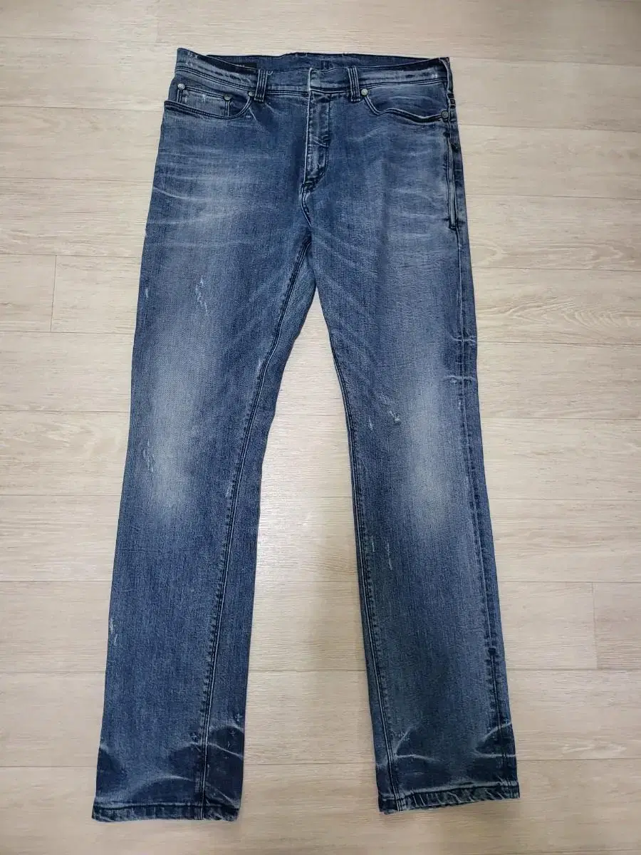 Genuine Nilvarette Wash Jeans Denim