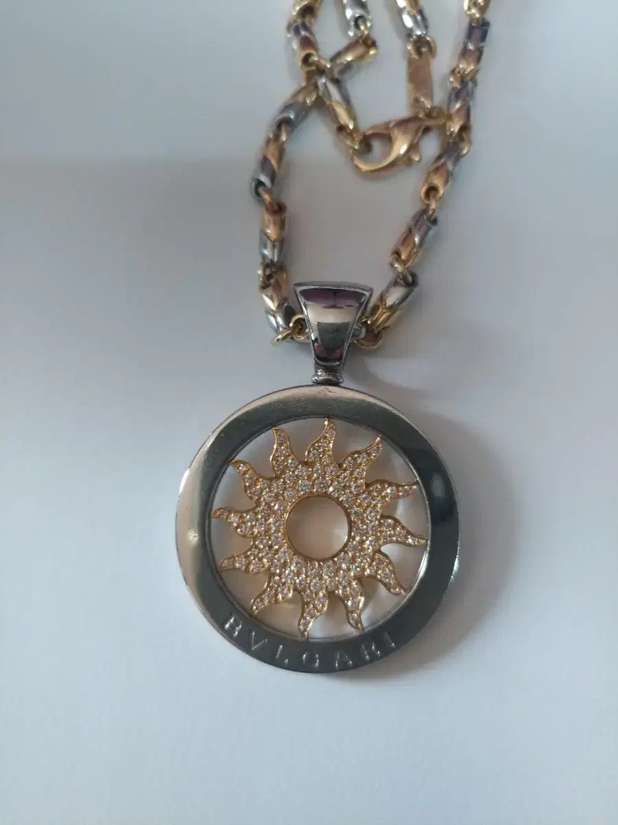 Bulgari Sun 90ps dia Pave Pendant & P.A.S.O.D.O.P.I.O Necklace 51cm
