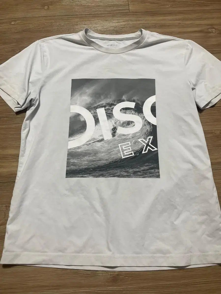 Discovery Vahn short sleeve tee for sale!