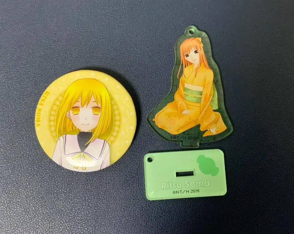 ~2/6) Fruits Basket Soma Kisa Ritsu Acrylic Stand Can Badge Bulk