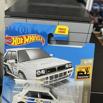 1:64 핫휠 란치아 델타 | 브랜드 중고거래 플랫폼, 번개장터 1:64 핫휠 란치아 델타 | 브랜드 중고거래 플랫폼, 번개장터
