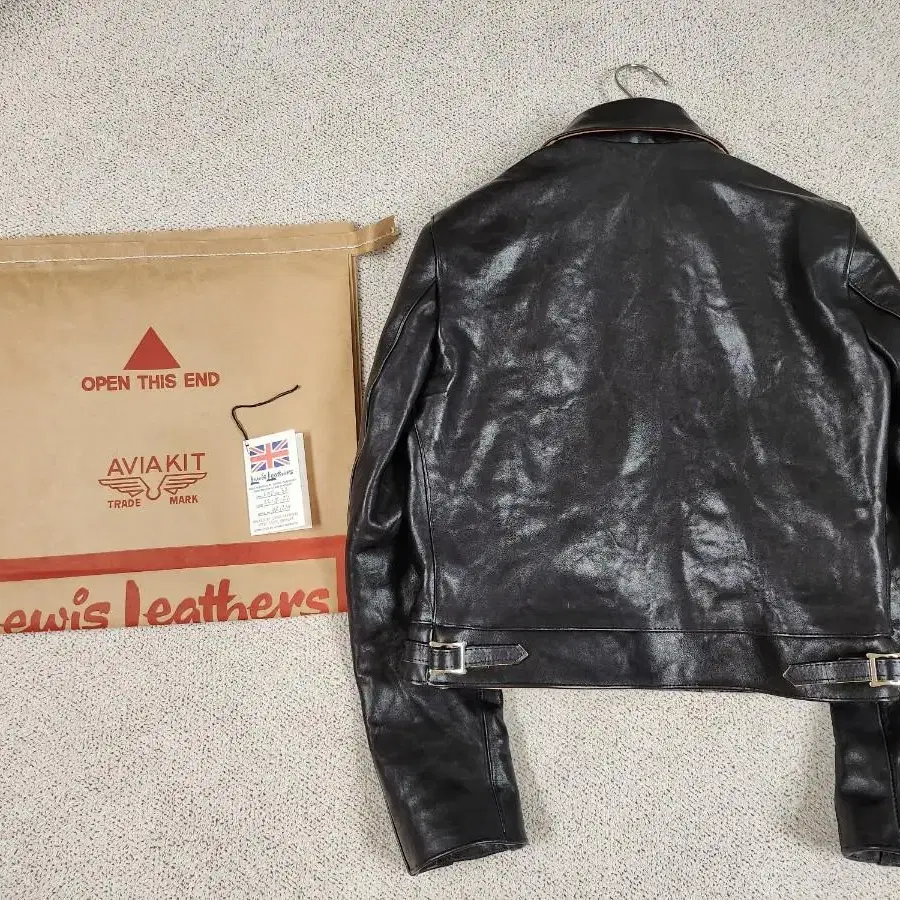 루이스레더 LEWIS LEATHER 60T 커세어 (베지터블 레더)