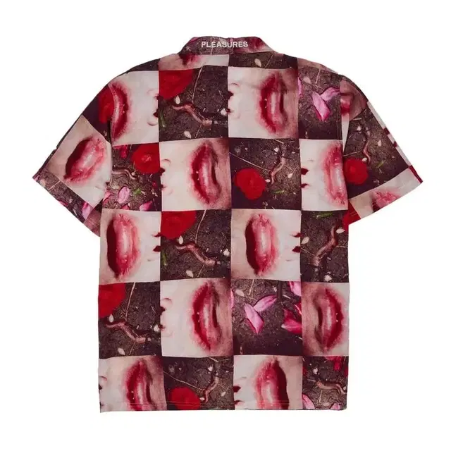 Pleasures 플레져스 wormy lips button shirt