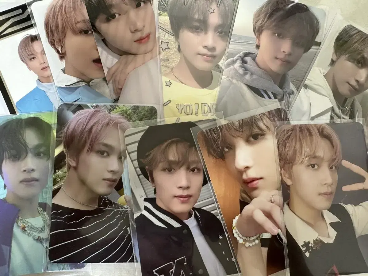 Haechan photocard wts a little cheaper than the market price