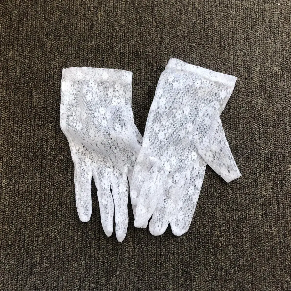 Vintage Cornus alba see through gloves