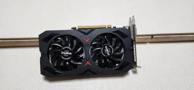 잘만 라데온 R7 260X 그래픽카드